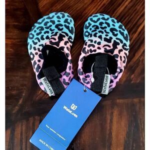 NWT WATELVES TODDLER WATER SHOES